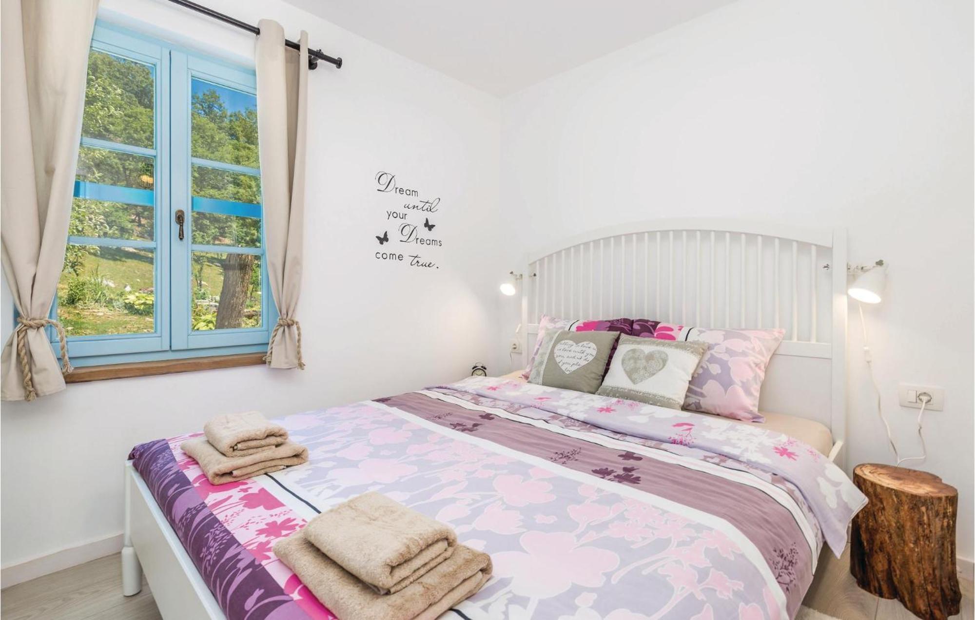 Stunning Home In Jurdani With Wifi Mucici Экстерьер фото
